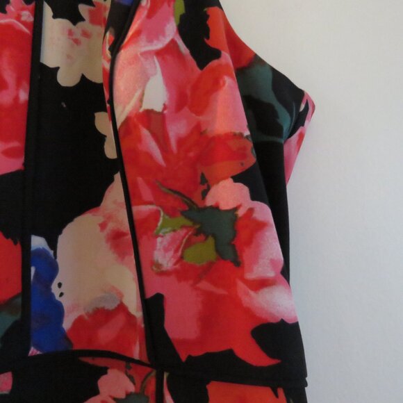 GUESS Floral Fit and Flare Sleeveless Asian Japanese Inspired Y2K - Size US 4 - Picture 6 of 15